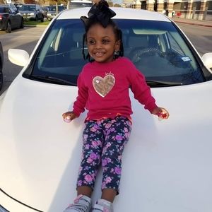 Meet your Posher, Lizzie